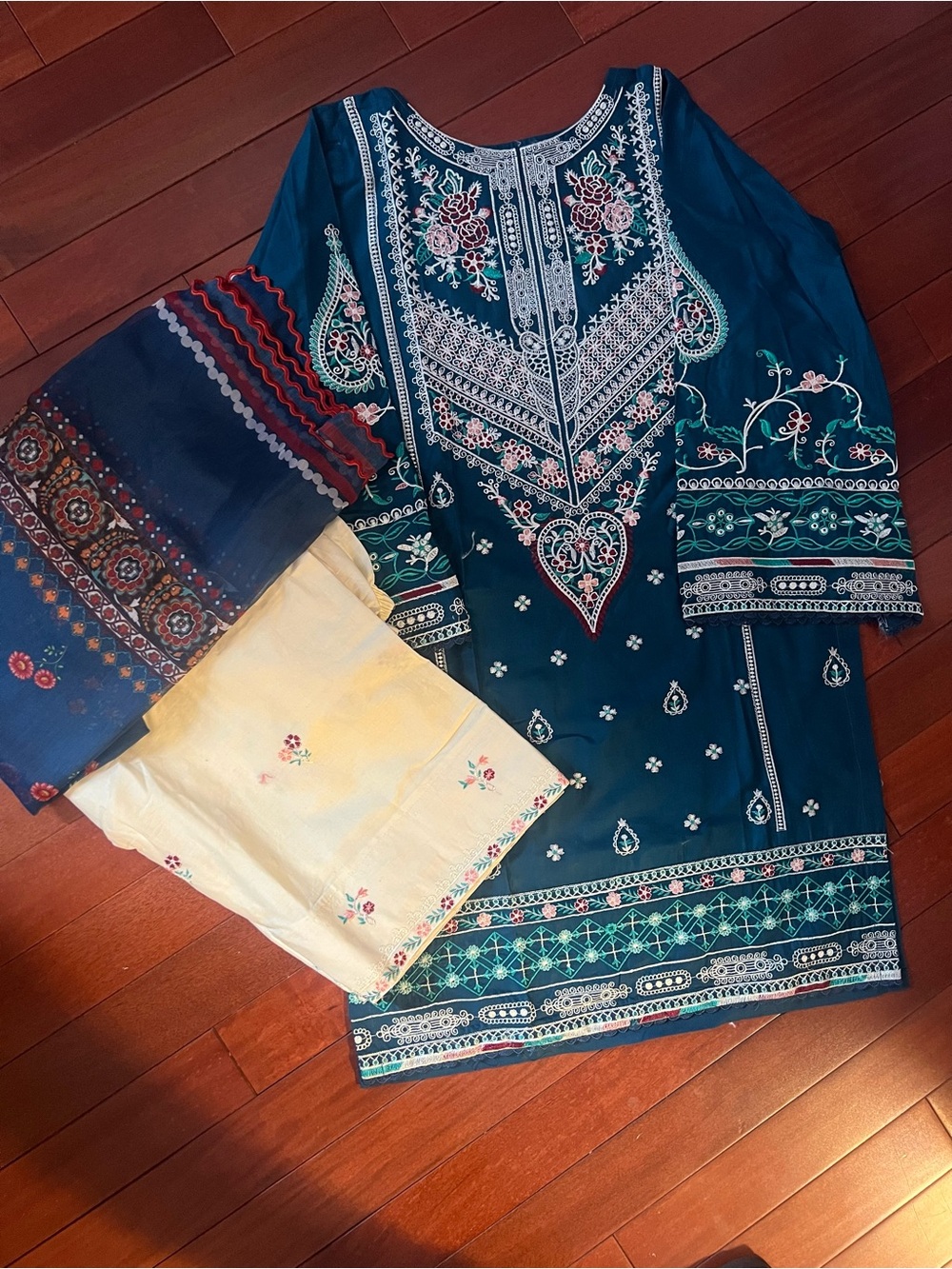 Embroidered Teal Kurta Set with Cream fershi shalwar and chiffon dupatta